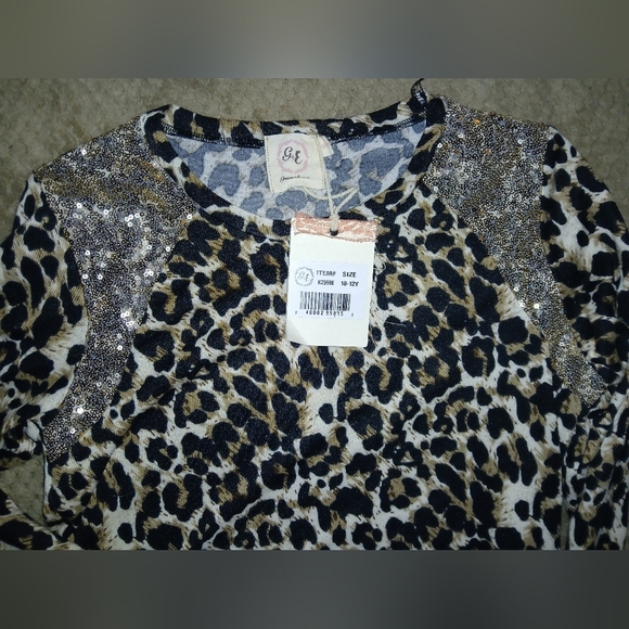 Leopard Print Sequin Shoulder Top.Grace and Emma leopard print 10/12 - Picture 4 of 5